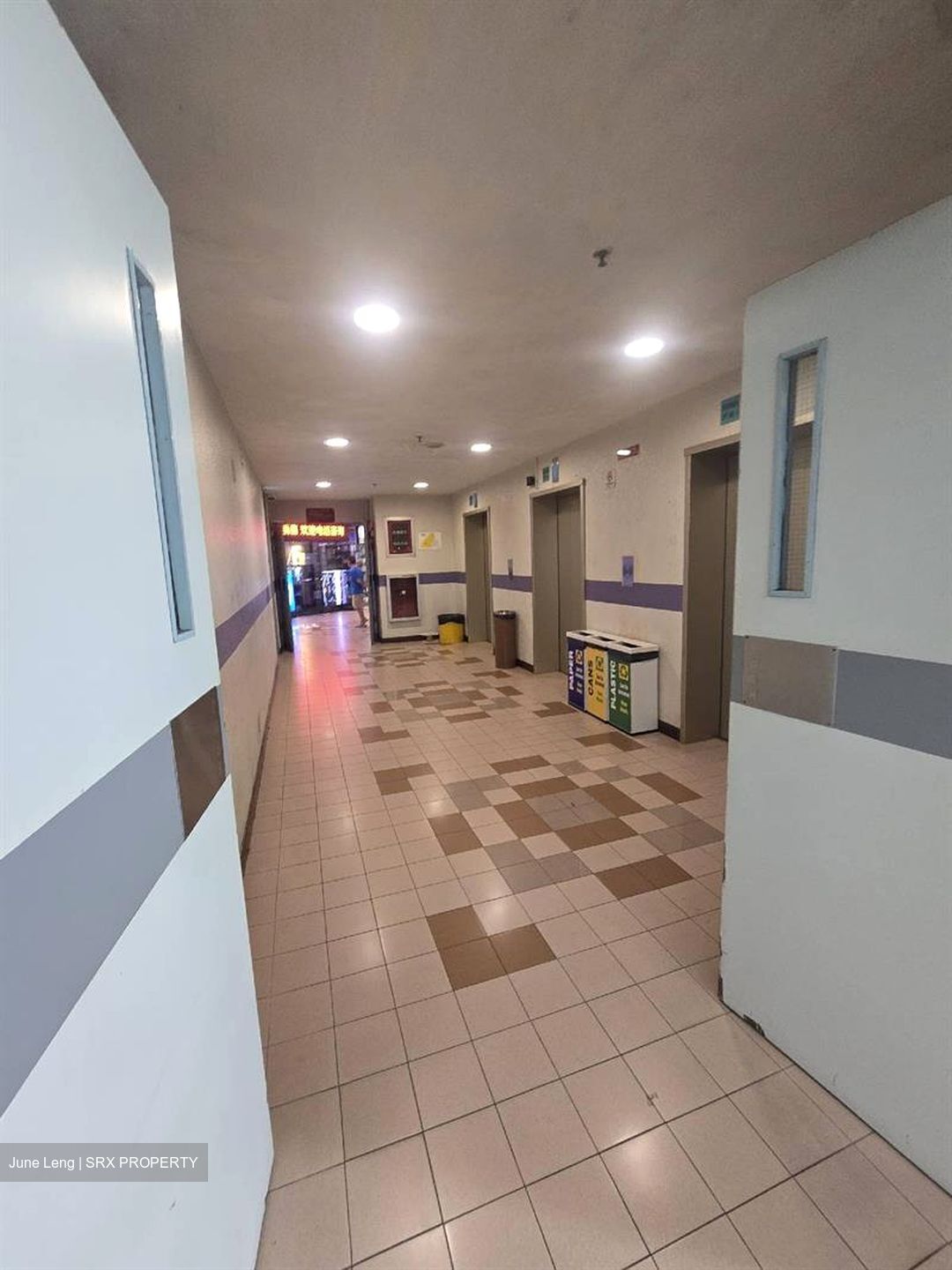 Sim Lim Tower (D8), Shop House #503507381